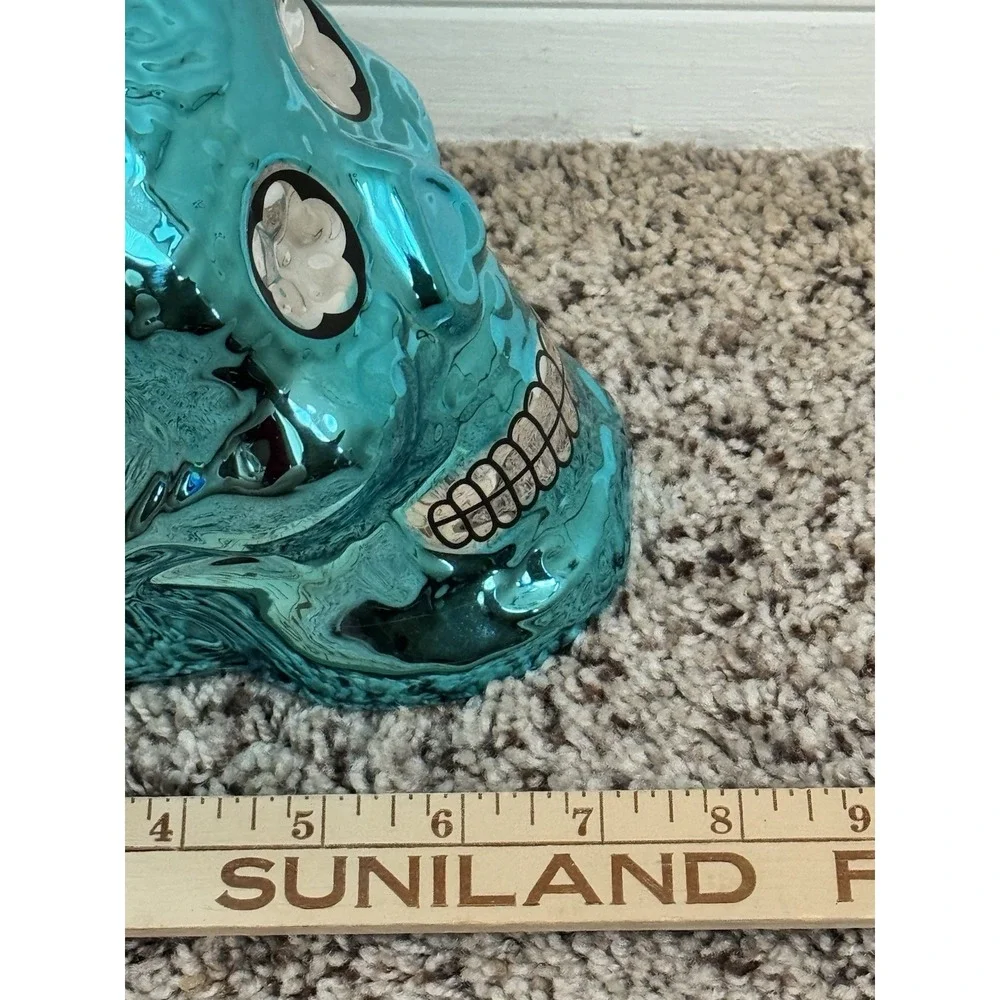 Cocinaware Day‎ Of The Dead Metallic 3D Skull Halloween Decor Blue Full Size